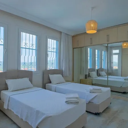 Lorraine By Solo At Hisaroenue 페티예