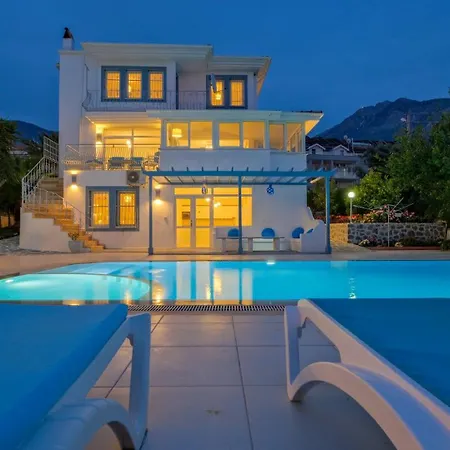 Lorraine By Solo At Hisaroenue 빌라 *